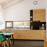 Malino & Residences - And Bike * 루좀베로크