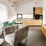 Malino & Residences - And Bike Apartman
