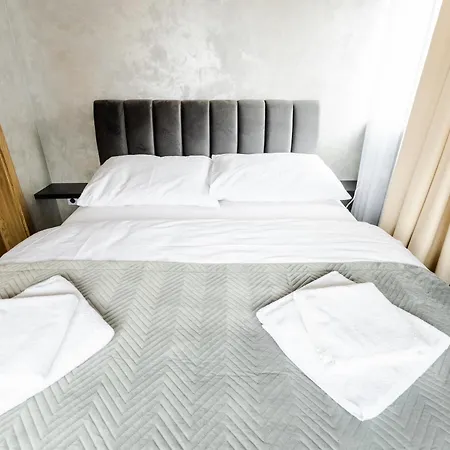 Malino & Residences - And Bike Apartment