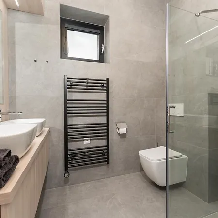 Malino & Residences - And Bike *